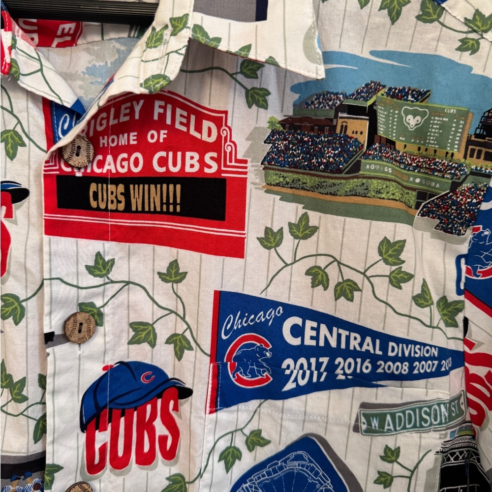 reyn spooner Chicago Cubs Multicolor Button-Down Shirt - White, Blue, Red, Green - Picture 3 of 8